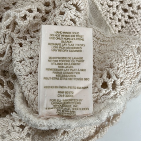 Free People Ivory Lace Crochet Patchwork Tunic Shirt Size Medium - Picture 7 of 11